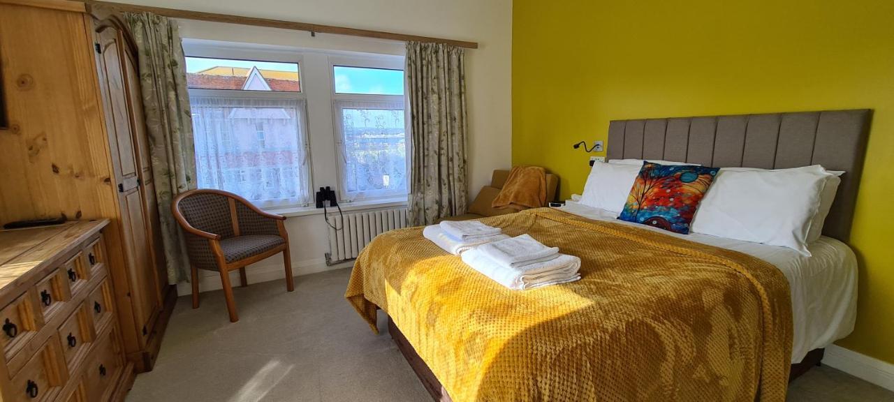 Torland Seafront Hotel - All Rooms En-Suite, Free Parking, Wifi Paignton Exterior photo